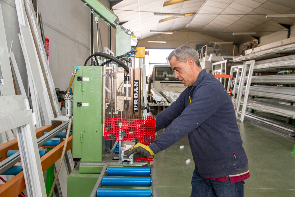 Fabricantes de Ventana de PVC en Carabanchel y Madrid - Profesionales de  carpintería metálica